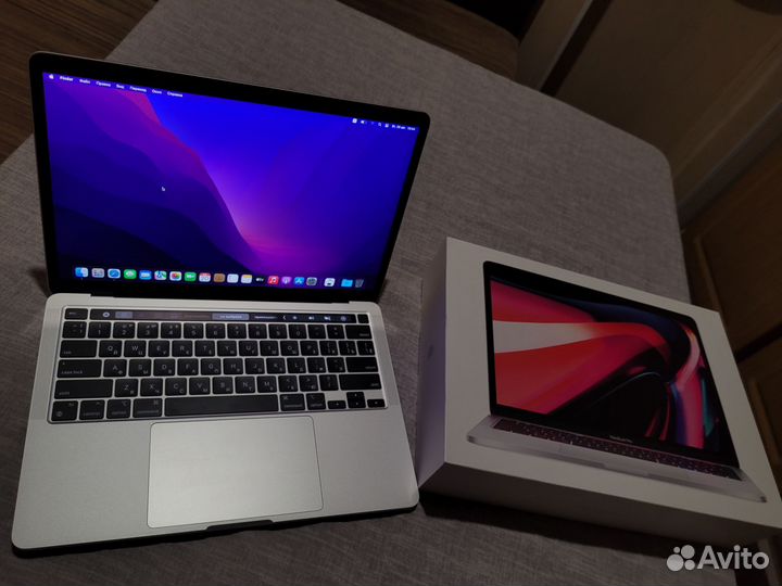 Apple macbook pro m2