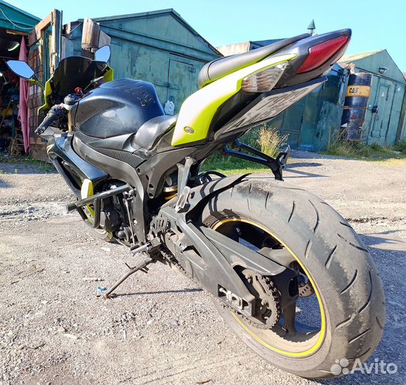 Suzuki GSX-R 600 K8