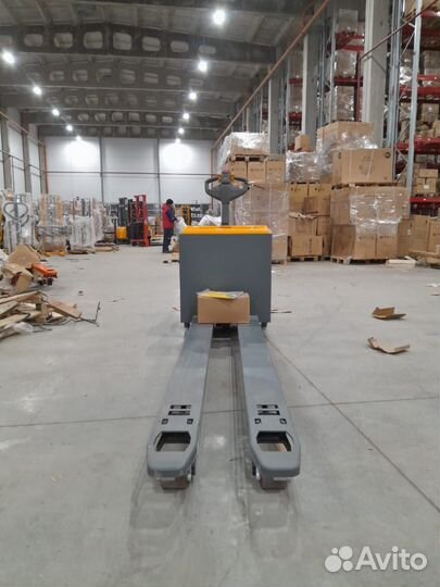 Рохля электрическая 2 т вилы 2,41 м Li-ion