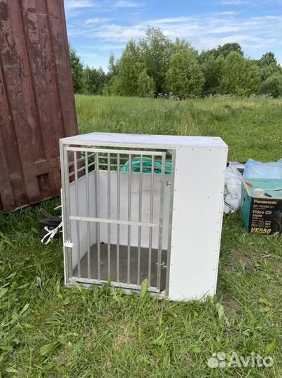 Клетка для перевозки собак в машину