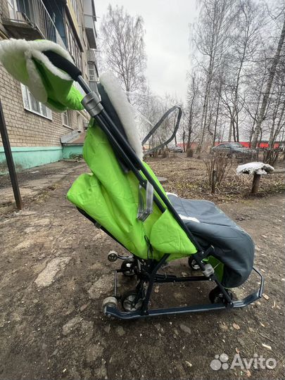 Детские санки на колесах