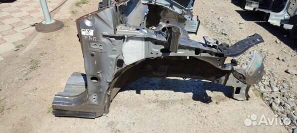 Четверть передняя правая Лексус нх 200 300