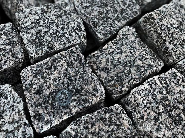 Брусчатка из цветных гранитов