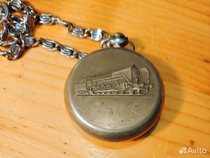 Часы на цепочке СССР