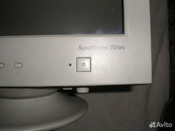 Монитор б/у,но,однако,рабочий