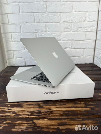 Apple MacBook Air 13inch 2017 (i58128арт41842)