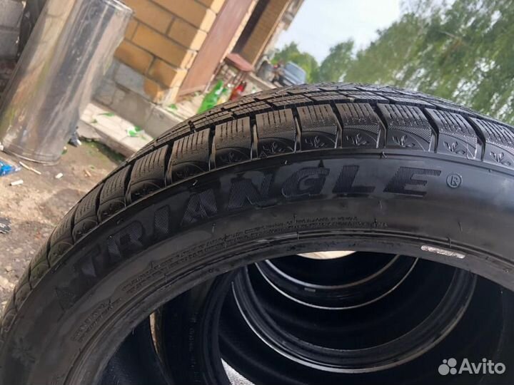 Triangle Snowlink TWT02 265/45 R20 108V