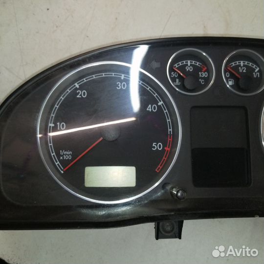 Приборная панель VW Passat B5