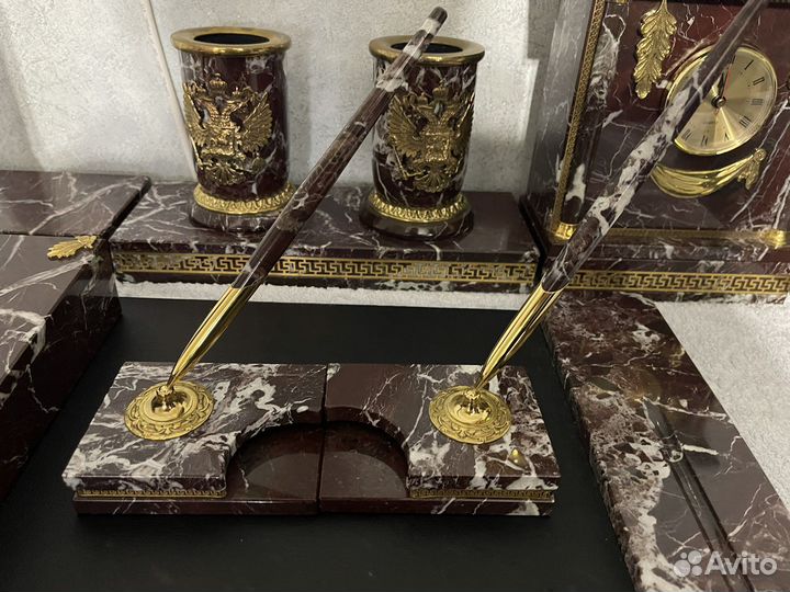 Письменный набор «Версаче»красный мрамор