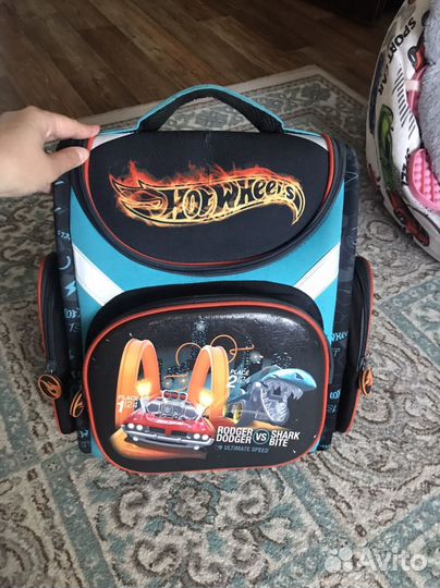 Школьный рюкзак