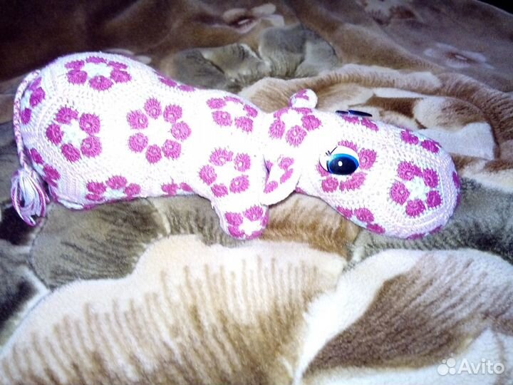 Вязаный бегемот (из элементов африканский цветок)