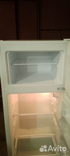 Холодильник бу маленький