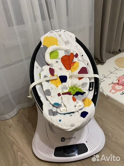 Электронный укачивающий центр 4Moms