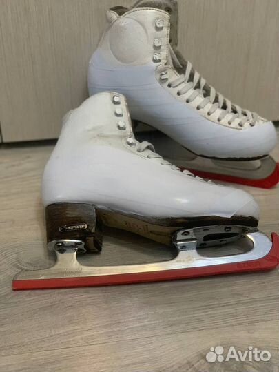 Фигурные коньки risport 240