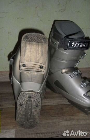 Продам горнолыжные ботинки