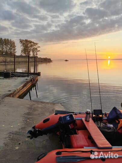 Лодка с мотором