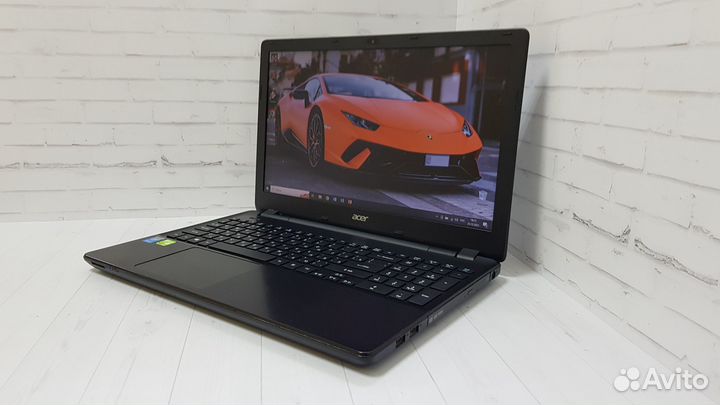 Игровой ноутбук Aсer 4потока/2видеокарты/4Gb/SSD