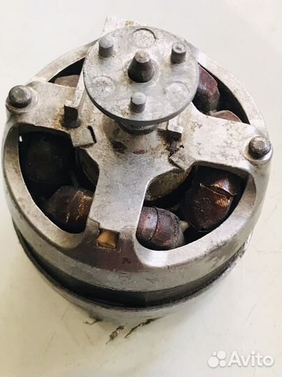 Вентилятор бытовой (мотор)