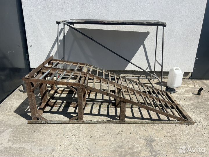 Эстакада для автомобиля