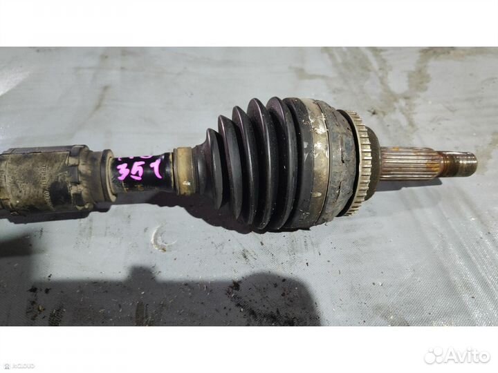 Привод на toyota avensis AZT250 1AZ