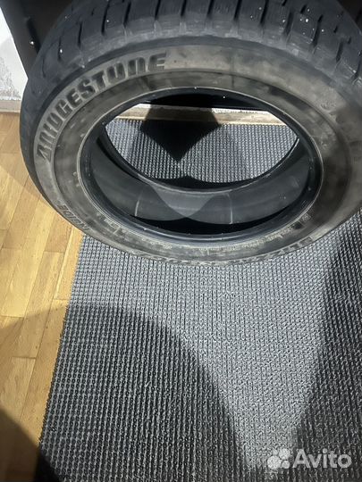 Bridgestone Blizzak Revo GZ 225/60 R17 99S