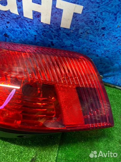 Фонарь задний правый Peugeot 308 2014