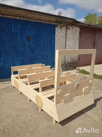 Детская деревянная машина