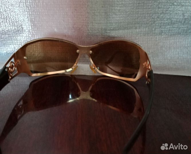 Солнцезащитные очки