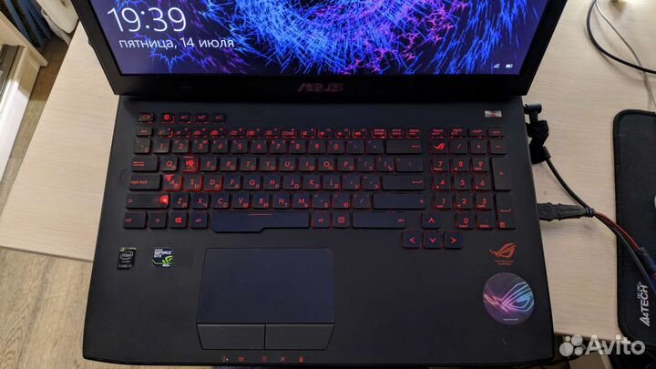 Прекрасный игровой ноутбук Asus ROG на i7