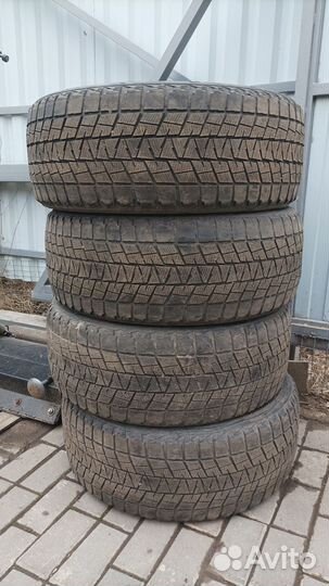 Bridgestone Blizzak DM-V1 265/50 R20 106R