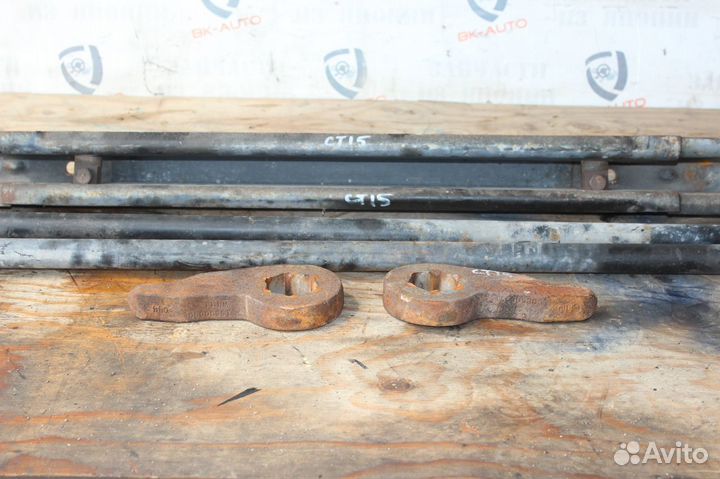 Торсионы в сборе с балкой Chevrolet Tahoe GMT400