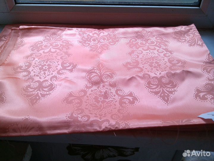 Шторы новые, розовые. Атласный шёлк