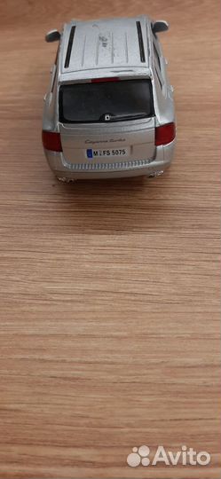 Модель машины Porsche Cayenne