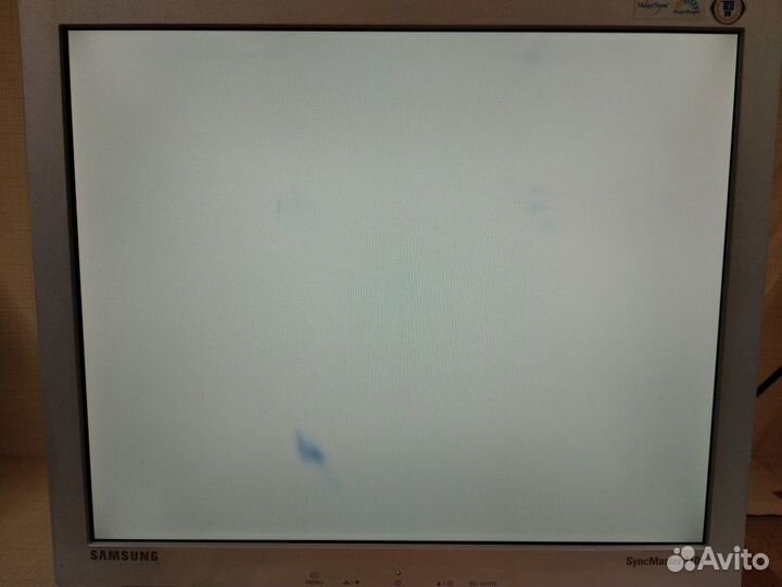 Монитор б/у 17