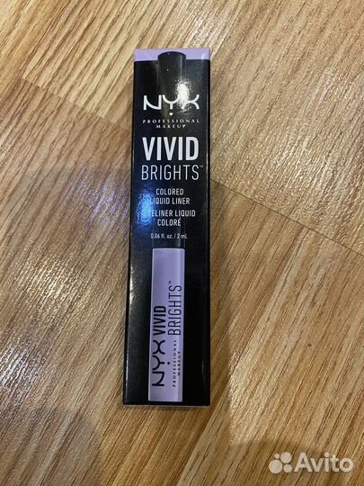 NYX vivid brights Жидкая подводка для глаз