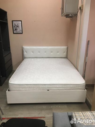 Кровать с подъемным механизмом Кимберли