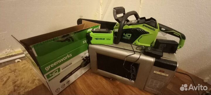 Аккумуляторная цепная пила greenworks