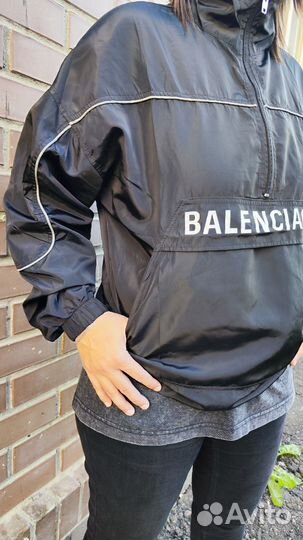 Ветровка женская анорак