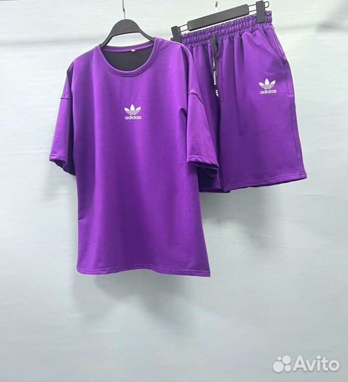 Спортивный костюм Adidas шорты и футболка