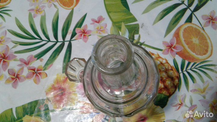 Графин граненный с рюмкой-крышкой,времён СССР