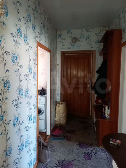 3-к. квартира, 54 м², 1/1 эт.