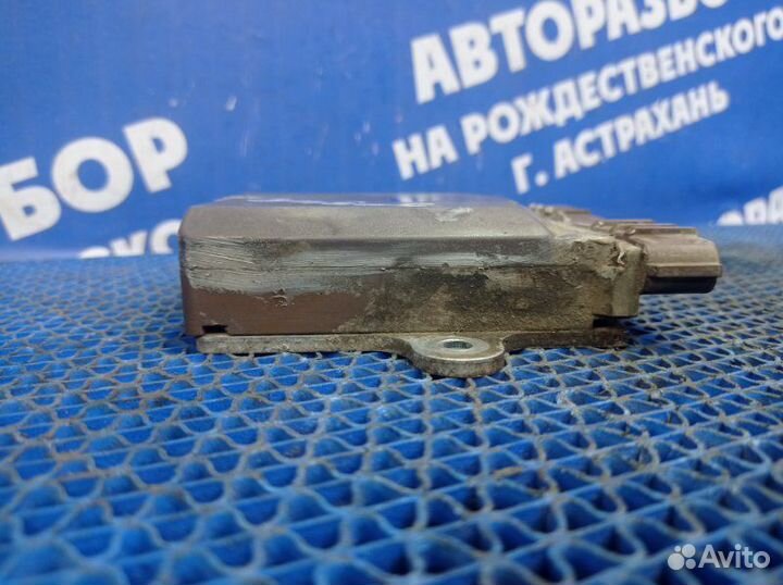 Блок управления форсунками Mitsubishi Lancer Cedia