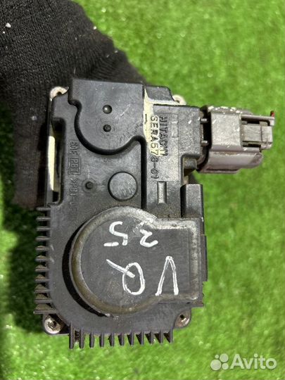 Дроссельная заслонка Nissan Murano Z50 VQ35DE