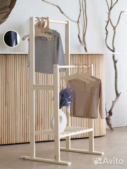 Вешалка напольная из дерева