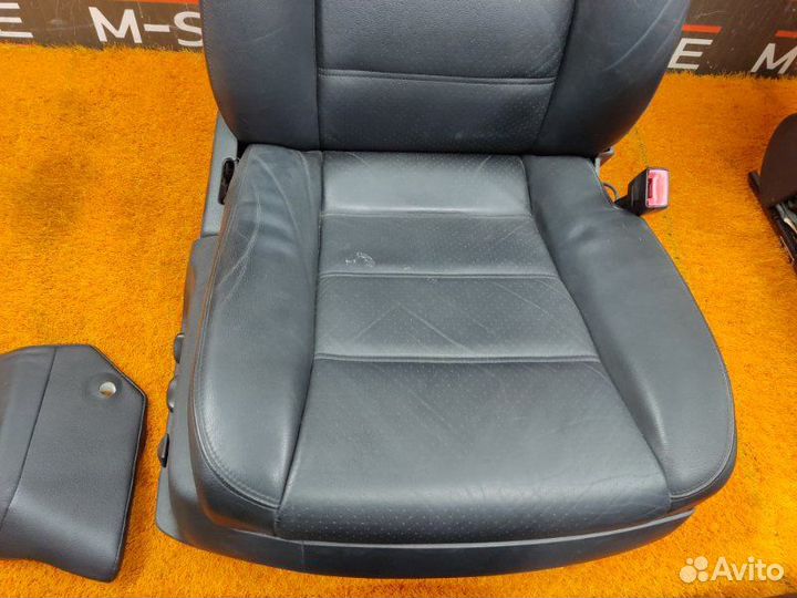 Сиденья Porsche Cayenne 957 M5501 2007