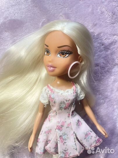Кукла Bratz vinessa trend it