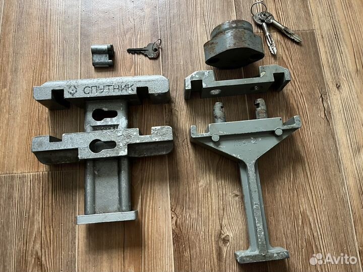 Противоугонный блокиратор педалей СССР