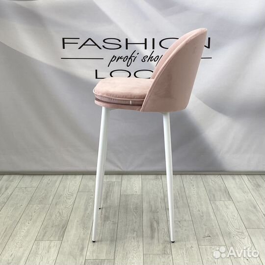 Барные стулья на ножках