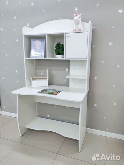 Стол компьютерный