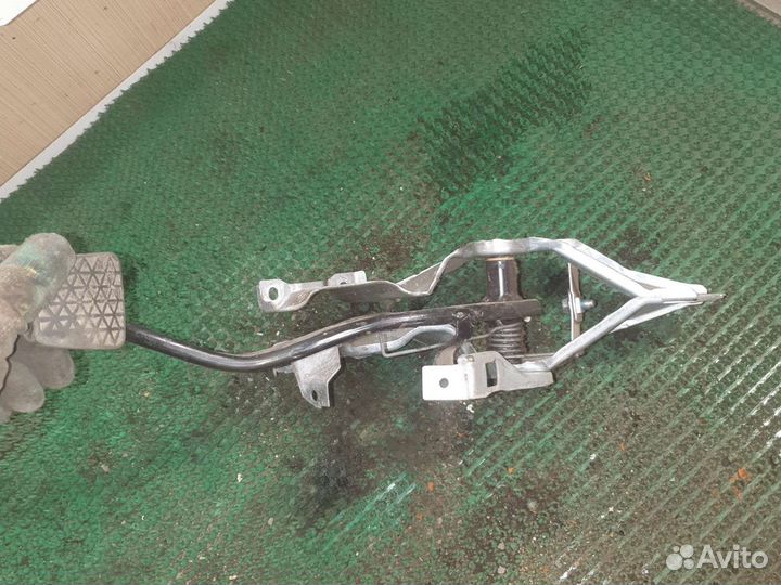 Педаль тормоза Opel Astra GTC H